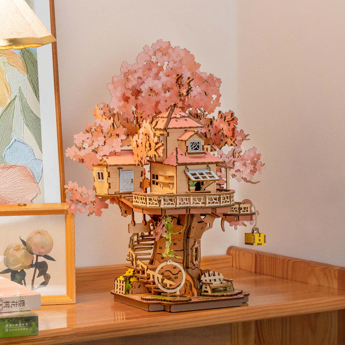 Sakura Tree House TGS04