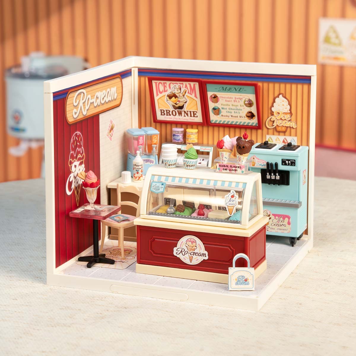 Flavorful Ice Cream DW018B