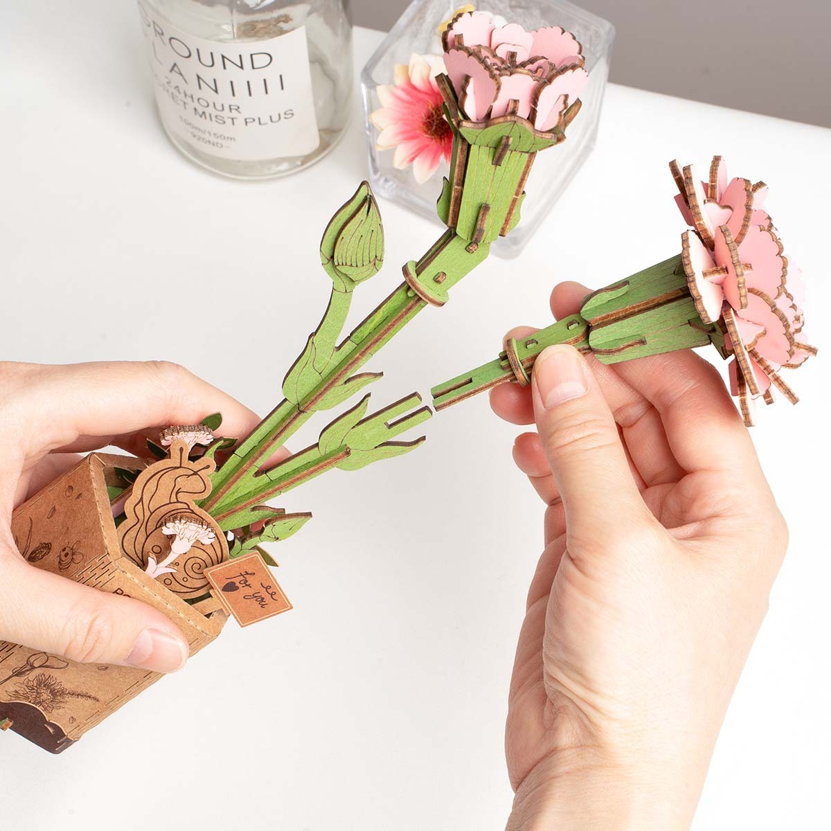 Wooden Flower Pink Carnation TW051